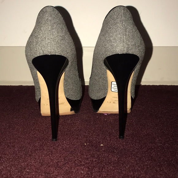 ❤️JIMMY CHOO COSMIC GREY FLANNEL PUMP - Picture 5 of 8